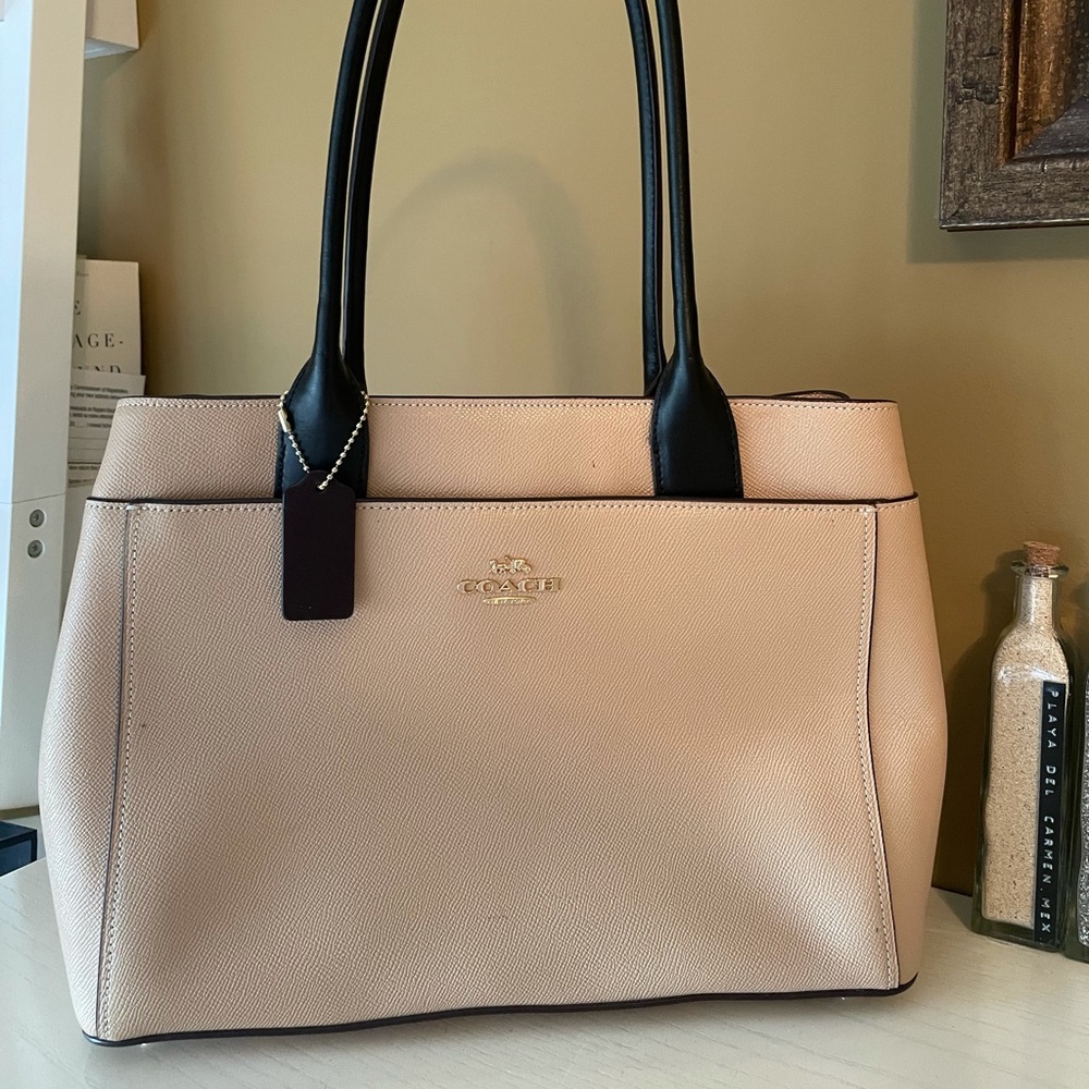 COACH LEATHER HANDBAG